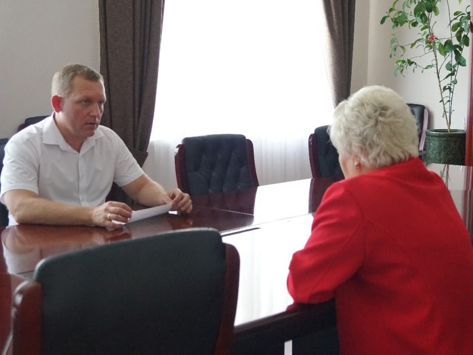 Глава Грачевского округа провел очередной прием граждан по личным вопросам.