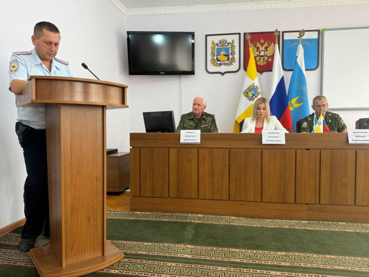 Прошло очередное заседание рабочей группы по организации отбора граждан на военную службу по контракту. Прошло очередное заседание рабочей группы по организации отбора граждан на военную службу по контракту.