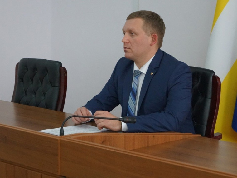 Глава Грачевского округа провел еженедельное рабочее совещание с заместителями, начальниками отделов и управлений администрации. Глава Грачевского округа провел еженедельное рабочее совещание с заместителями, начальниками отделов и управлений администрации.