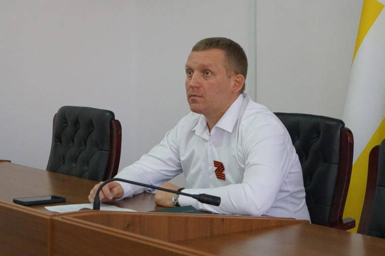 В администрации Грачевского округа началась очередная рабочая неделя. В администрации Грачевского округа началась очередная рабочая неделя.