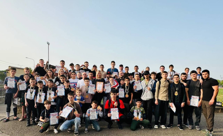 Впервые в Грачевском округе прошло открытое Первенство по спортивной борьбе на Кубок главы. Впервые в Грачевском округе прошло открытое Первенство по спортивной борьбе на Кубок главы.